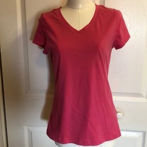 EUC FUCHSIA TEK GEAR SS T SHIRT